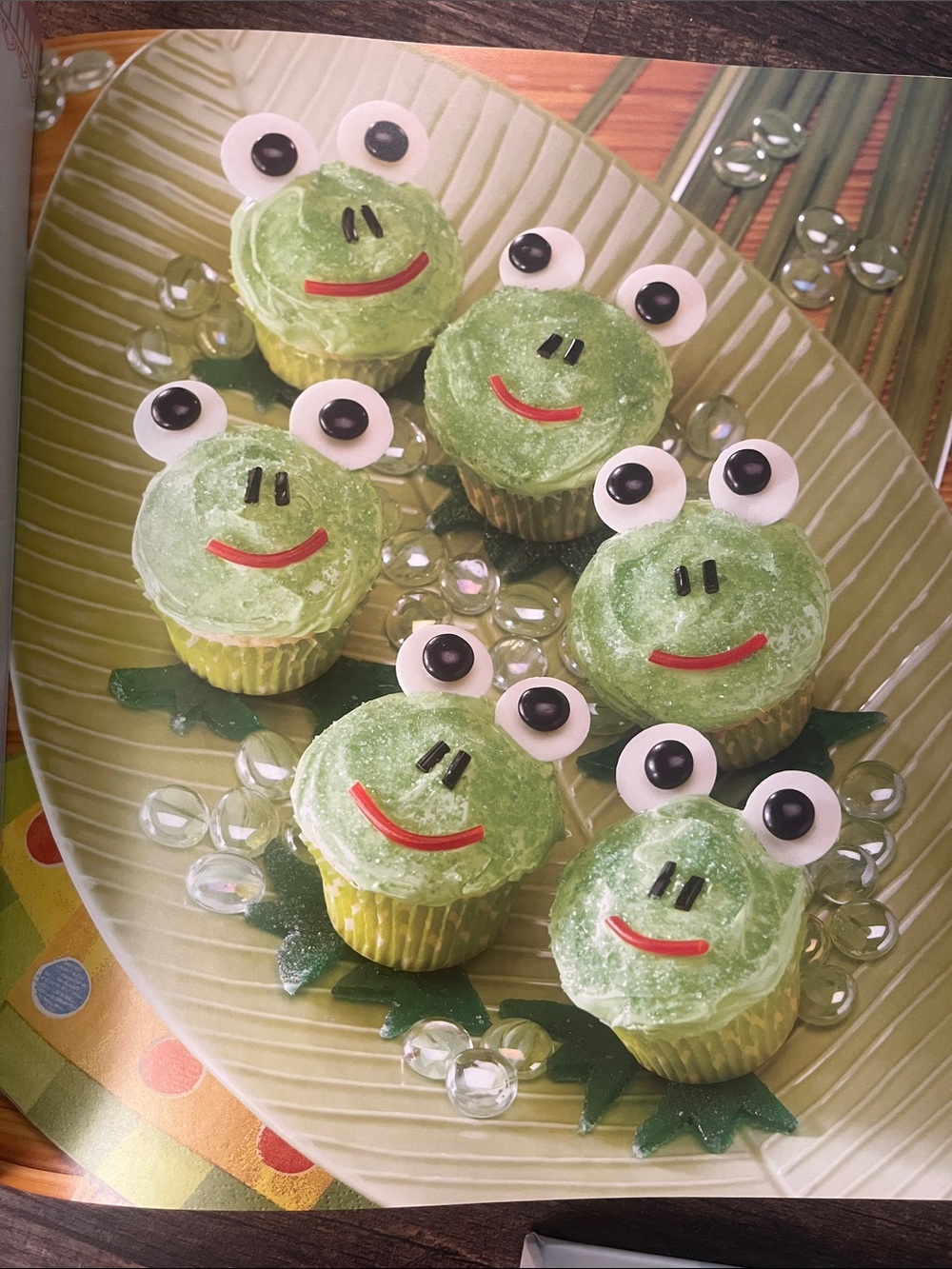Cupcake Book Set - Picture 6 of 7